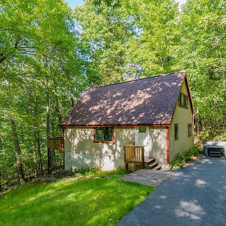 Modern Chalet Cabin W Hot Tub, Deck&Grill, & Wifi! Inwood ภายนอก รูปภาพ