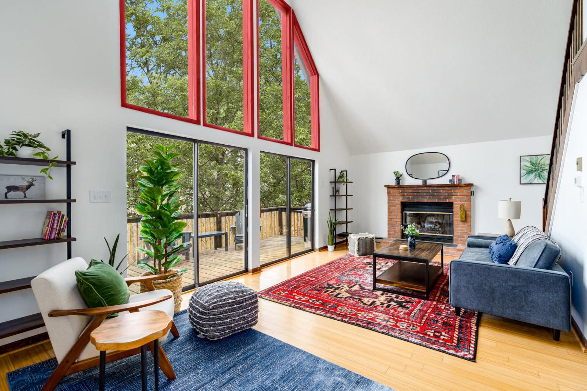 Modern Chalet Cabin W Hot Tub, Deck&Grill, & Wifi! Inwood ภายนอก รูปภาพ